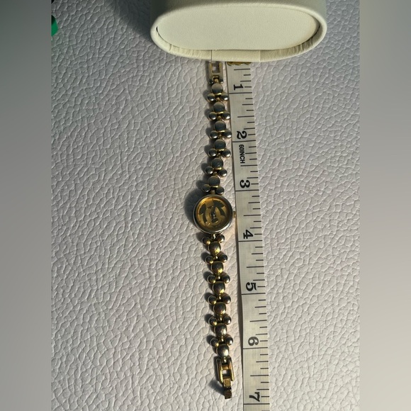 Vintage Disney watch ♥️🖤 - Picture 5 of 5